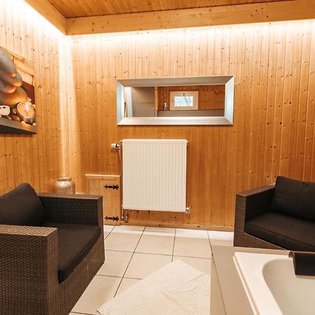 Le Loup Gris - 35 Pers - Vue-Wellness, Butgenbach-Malmedy Villa Exterior photo